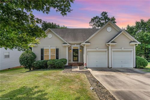 2471 Saguaro Ln, Kannapolis, NC, 28083-6438 | Card Image