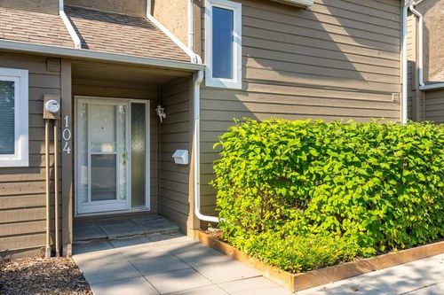 104-829 Coach Bluff Crescent Sw, Calgary, AB, T3H1B1 | Card Image