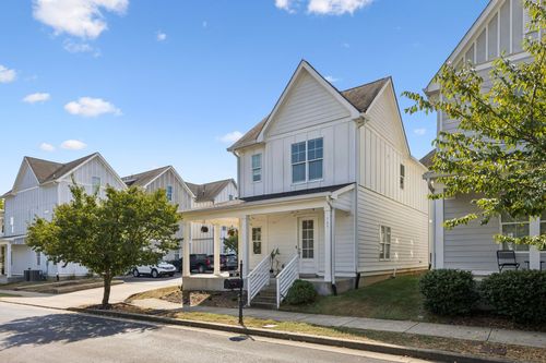 749 Cottage Park Dr, Nashville, TN, 37207-2618 | Card Image