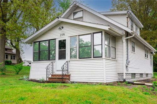 2179 Glenmount Ave, Coventry Township, OH, 44319-1203 | Card Image