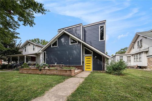 2116 Erie St, North Kansas City, MO, 64116-3439 | Card Image