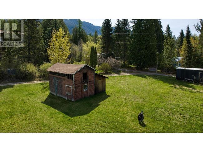 5110 Vance Rd, House other with 3 bedrooms, 3 bathrooms and 2 parking in Canyon BC | Image 15
