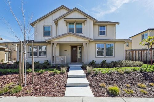 2464 Lake Club Dr, Fairfield, CA, 94533-7131 | Card Image