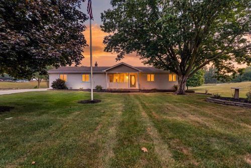 12789 12 Mile Rd, South Lyon, MI, 48178-9118 | Card Image