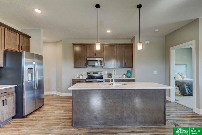 17676 Greenleaf St, Townhouse with 2 bedrooms, 2 bathrooms and 2 parking in Omaha NE | Image 6