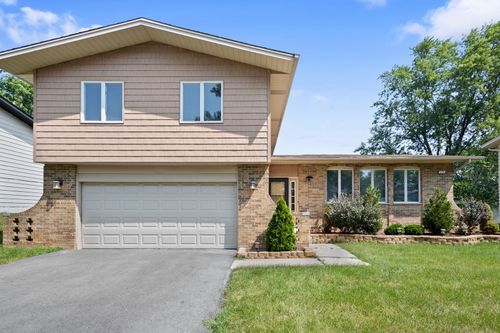 5226 Riverside Dr, Richton Park, IL, 60471-1526 | Card Image