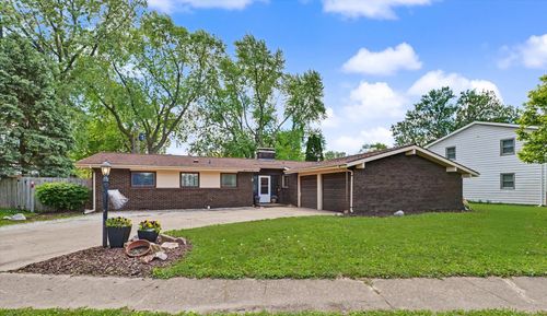 1809 Augusta Dr, Champaign, IL, 61821-6068 | Card Image