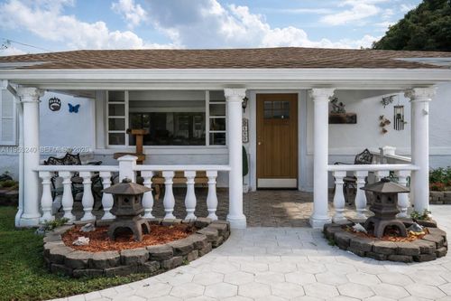 480 Ne 109th St, Miami, FL, 33161-7145 | Card Image