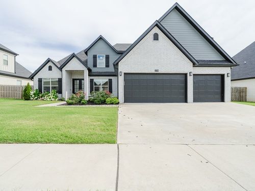 1730 Cherrie St, Bentonville, AR, 72713-3194 | Card Image