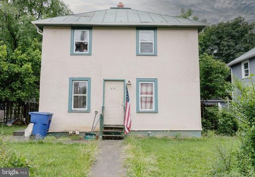 305 Prospect St, Front Royal, VA, 22630-3128 | Card Image