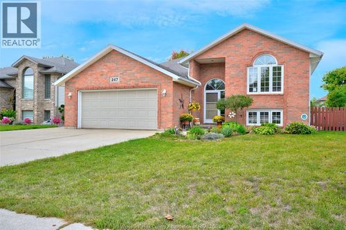 247 Willowwood Dr, Belle River, ON, N8L1E3 | Card Image