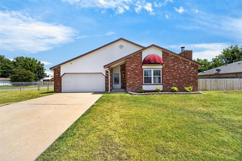 8221 N 122nd East Ave, Owasso, OK, 74055-6208 | Card Image