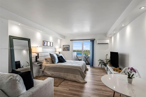 apt-1004-7904 West Dr, North Bay Village, FL, 33141-5534 | Card Image