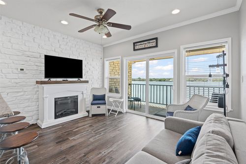 apt-2306-401 E Pearl St, Granbury, TX, 76048-2470 | Card Image