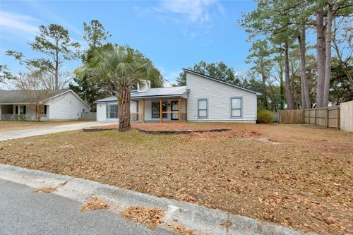 213 Sagebrush Ln, Summerville, SC, 29483-3154 | Card Image
