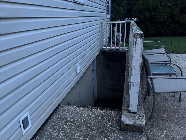 12 Jamaica Ave, House other with 4 bedrooms, 2 bathrooms and null parking in Plainview NY | Image 17