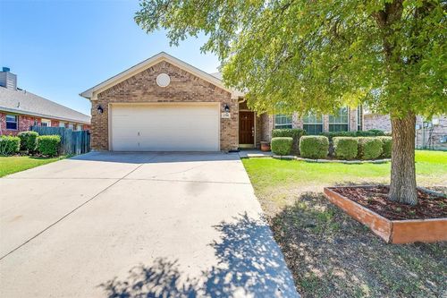 2708 Weslayan Dr, Denton, TX, 76210-8015 | Card Image