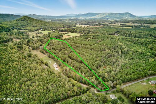 173 Akins Rd, Tellico Plains, TN, 37385-5624 | Card Image