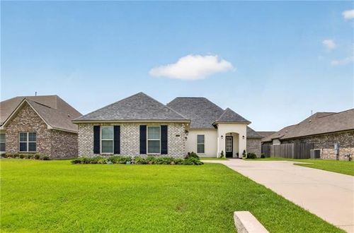 103 Cypress Park Lane, Belle Chasse, LA, 70037 | Card Image