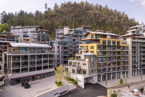 404-6699 Nelson Ave, West Vancouver, BC, V7W2B2 | Card Image