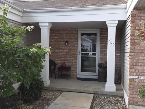 985 Walnut St, Verona, WI, 53593-1612 | Card Image