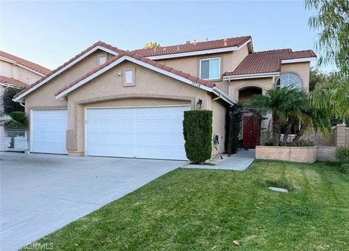 19718 May Way, Canyon Country, CA, 91351-5281 | Card Image