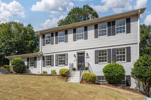 632 Bienville Ln, BIRMINGHAM, AL, 35213-2014 | Card Image