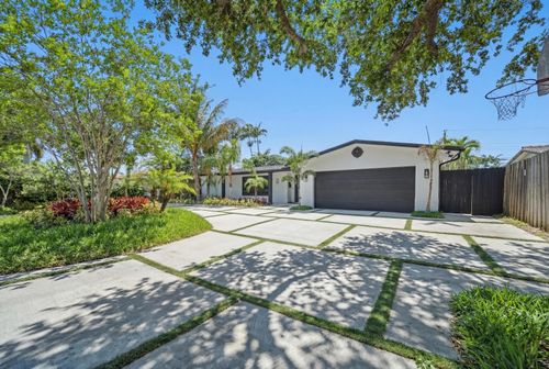 5121 Ne 17th Ter, Fort Lauderdale, FL, 33334-5738 | Card Image