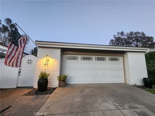 21752 Northwood Ln, Lake Forest, CA, 92630-2439 | Card Image