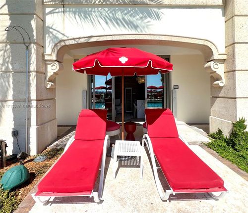 bc5-17901 Collins Ave, Sunny Isles Beach, FL, 33160-5664 | Card Image