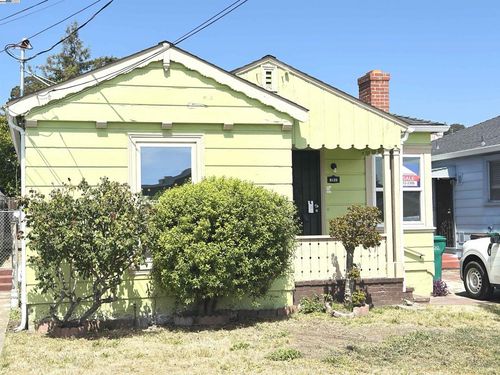 8120 Idlewood St, Oakland, CA, 94605-3447 | Card Image