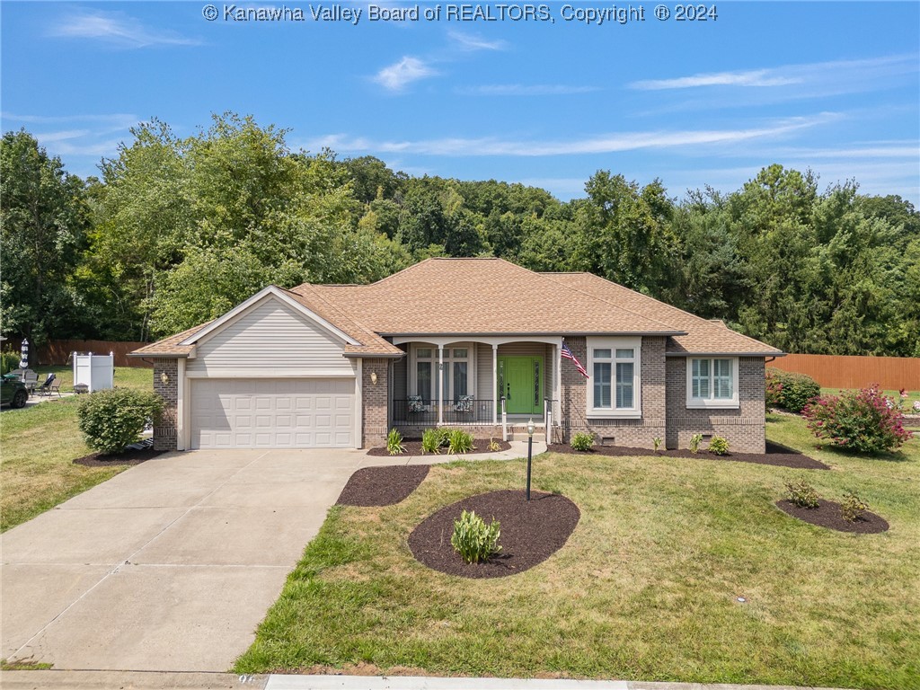 Willowood Cir, Hurricane, WV 25526