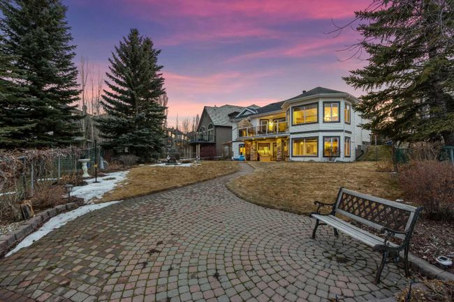 76 Chaparral Cove Se, Home with 3 bedrooms, 3 bathrooms and 4 parking in Calgary AB | Image 3
