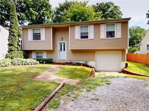 6242 Selkirk Dr, Madison, OH, 44057-2017 | Card Image