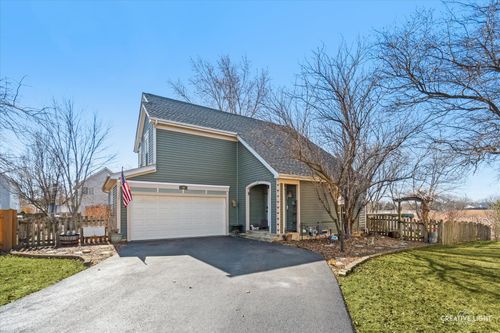 10 Farmington Ct, Lake In The Hills, IL, 60156-5508 | Card Image