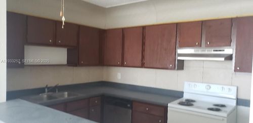 c4c-14840 Naranja Lakes Blvd, Homestead, FL, 33032-8335 | Card Image