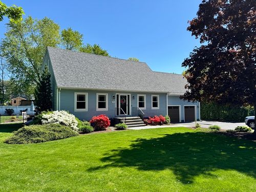 92 Everett St, Somerset, MA, 02726-5202 | Card Image