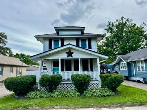 367 19th Pl, Clinton, IA, 52732-6113 | Card Image