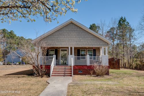 4 Chris Dr, Castle Hayne, NC, 28429-5638 | Card Image