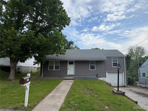 452 Bluff Dr, Saint Louis, MO, 63137-3207 | Card Image