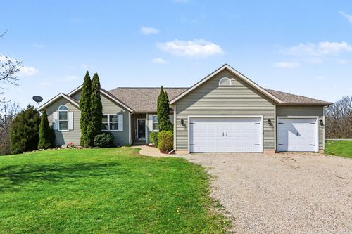 10064 Eightway Street, Prairieville Township, MI, 49080 | Card Image