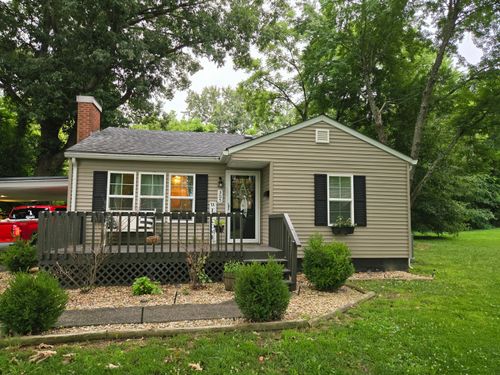 305 W 6th St, Benton, KY, 42025-1209 | Card Image