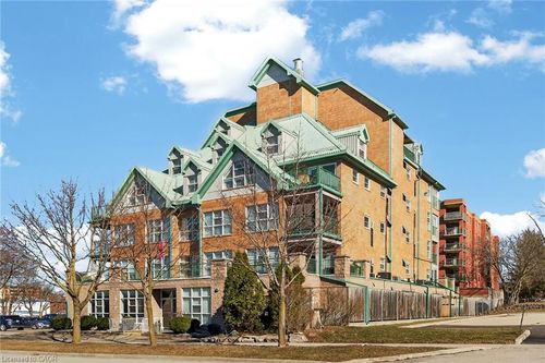 303-19 Lake Ave S, Stoney Creek, ON, L8G2V1 | Card Image
