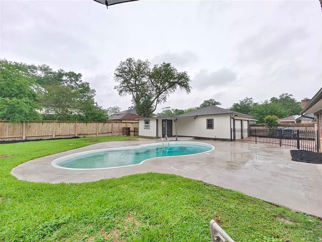 Pool | Image 44