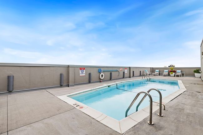 APT-17N - 1110 N Lake Shore Dr, Condo with 3 bedrooms, 3 bathrooms and 1 parking in CHICAGO IL | Image 31