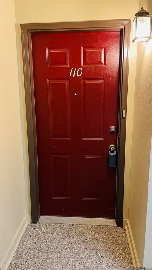 110-5323 Blair Ln, Baton Rouge, LA, 70809-3677 | Card Image