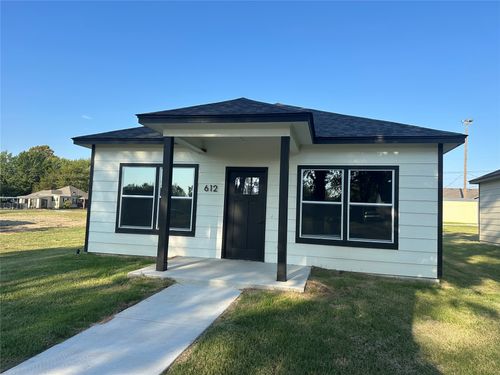 612 S 3rd St, Morris, OK, 74445-2204 | Card Image