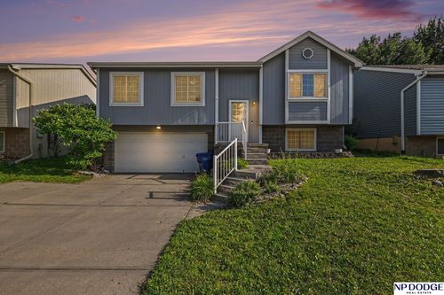 18907 R St, Omaha, NE, 68135-4109 | Card Image