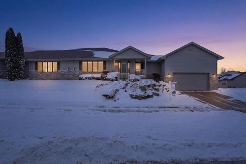 375 Alpine Parkway, Oregon, WI, 53575 | Card Image