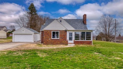 333 17th St Nw, Barberton, OH, 44203-6640 | Card Image